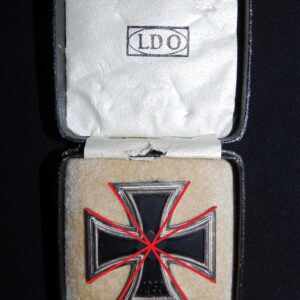 EK1 Iron Cross / Eisernes Kreuz Wartime period LDO Box “so called half box” without an opening button