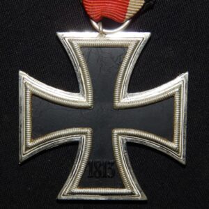 EK2 Iron Cross / Eisernes Kreuz so called “Straight -9” unknown maker