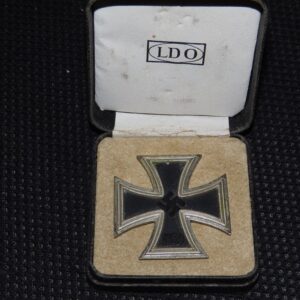 EK1 Iron Cross / Eisernes Kreuz Friedrich Orth with LDO marked L/14 on the pin