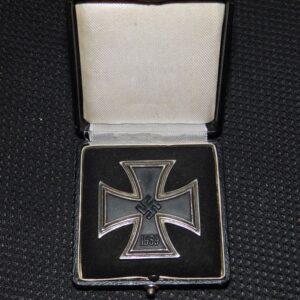 EK1 Iron Cross / Eisernes Kreuz Friedrich Orth with LDO marked L/14 under the hook