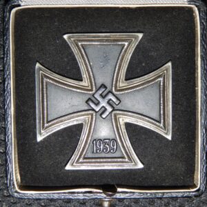 EK1 Iron Cross / Eisernes Kreuz Friedrich Orth with LDO marked L/14 under the hook