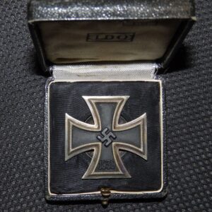 EK1 Iron Cross / Eisernes Kreuz L/53 Hymmen & Co, Lüdenscheid with related LDO box marked L/53