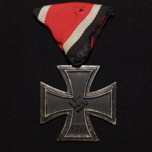 EK2 Iron Cross / Eisernes Kreuz 55 – J.E. Hammer & Söhne “thicker ribbed frame” with so called “Austrian ribbon” solution