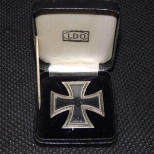 EK1 Iron Cross / Eisernes Kreuz Alois Rettenmaier LDO marked mark L59 & extra mark ” S .” with in marked box