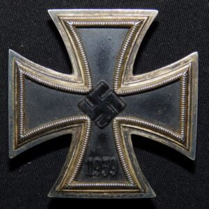 EK1 Iron Cross / Eisernes Kreuz Rudolf Souval magnetic regular early wartime period types