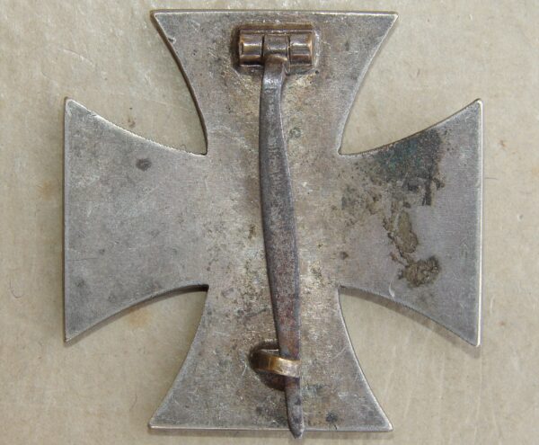 EK1 Iron Cross / Eisernes Kreuz Rudolf  Souval magnetic regular so called deep- 3 late type wartime period types - Image 10
