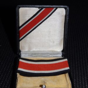 EK2 Iron Cross / Eisernes Kreuz private box, first class box to converted second class