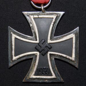 EK2 Iron Cross / Eisernes Kreuz C.E. Juncker 2.9 with W&L core with hand paint variation