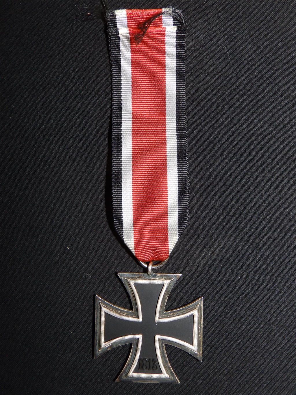 EK2 Iron Cross / Eisernes Kreuz C.E. Juncker 2.9 with W&L core with hand paint variation - Image 4