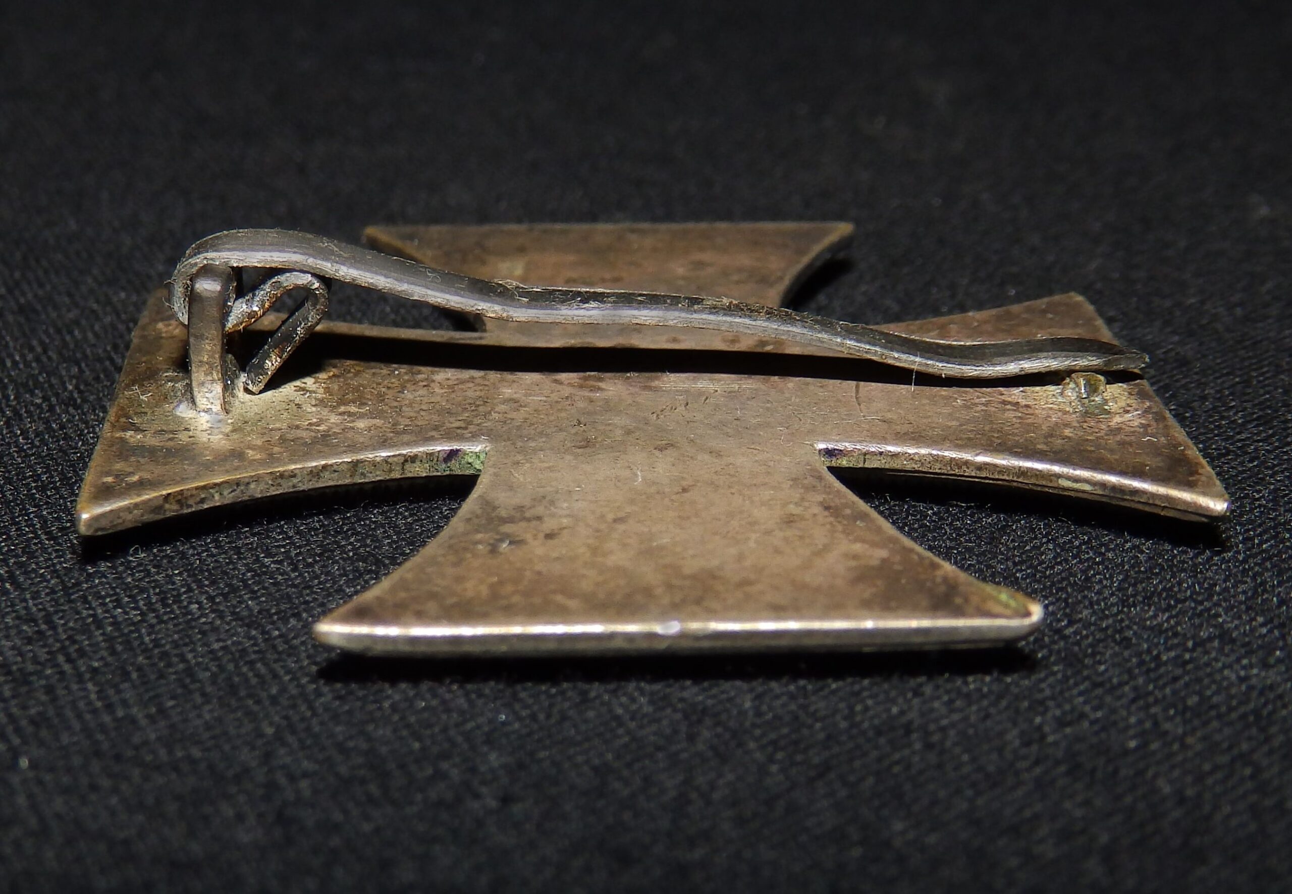 EK1 Iron Cross / Eisernes Kreuz Petz & Lorenz (no number known) one piece early piece - Image 6
