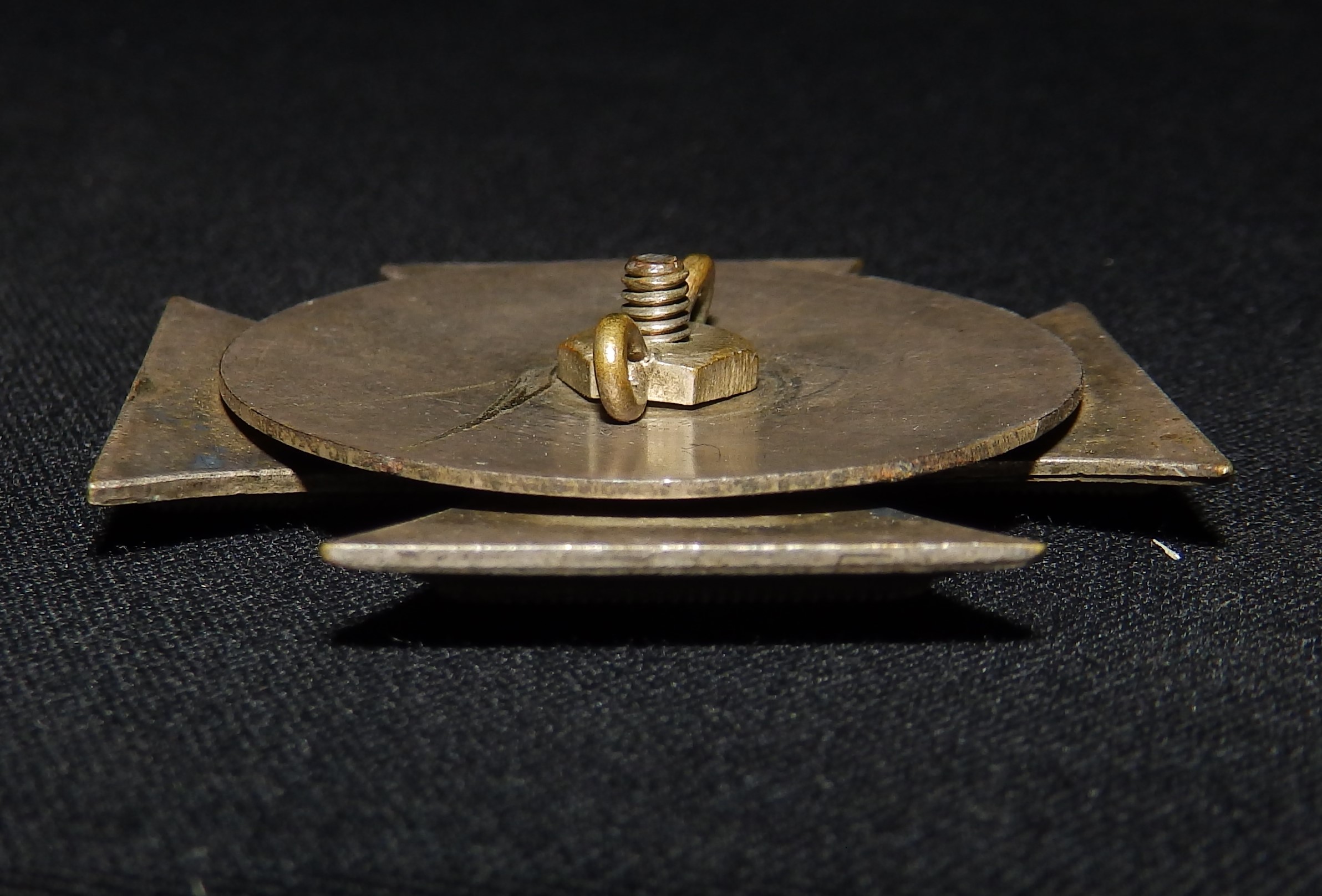EK1 Iron Cross / Eisernes Kreuz Petz & Lorenz screw back (no number known) one piece early piece - Image 4